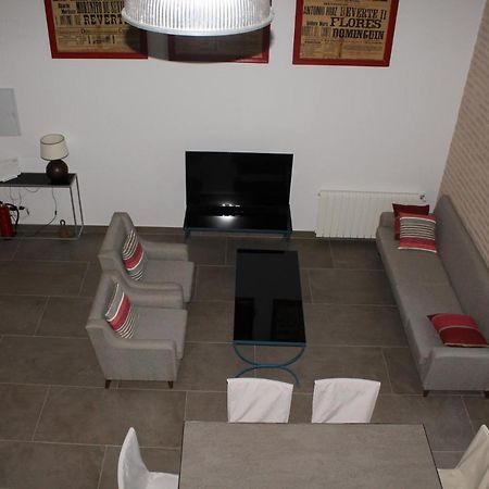 Cozy & Modern Apartment Hombre De Piedra Sevilla Exterior foto